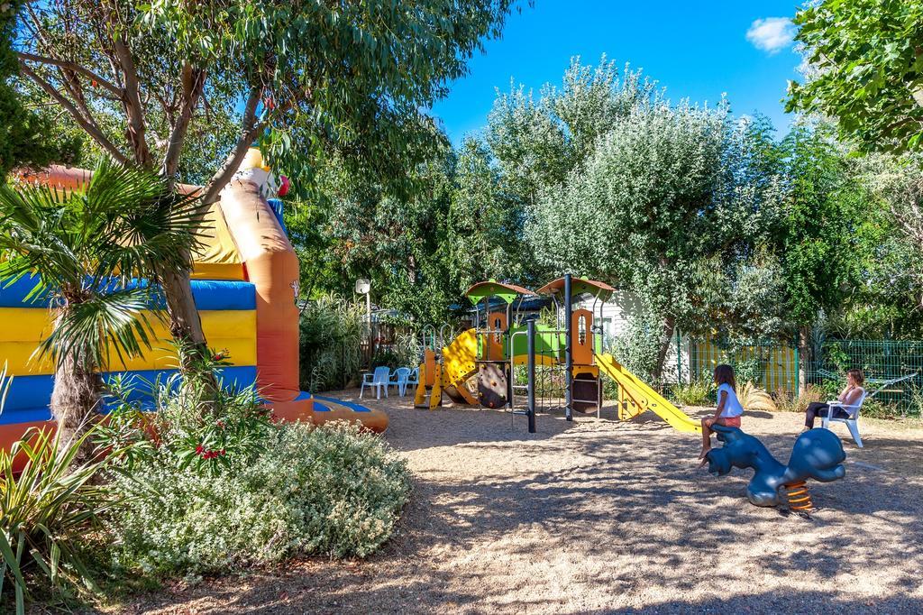 Camping Antioche D'Oleron La Brée-les-Bains Exterior photo