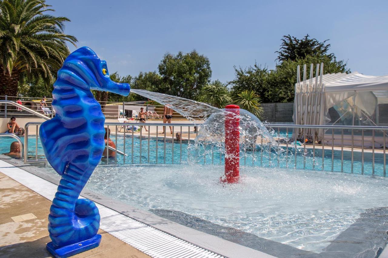 Camping Antioche D'Oleron La Brée-les-Bains Exterior photo